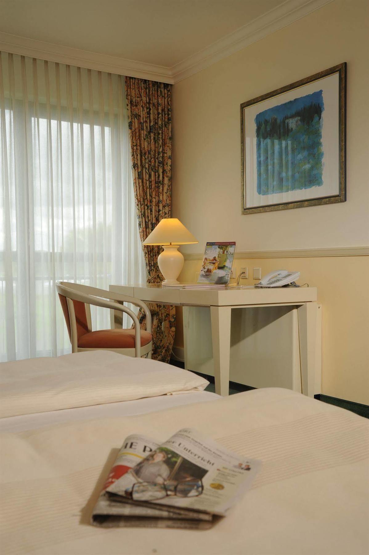 Dormero Hotel Meerbusch Ngoại thất bức ảnh